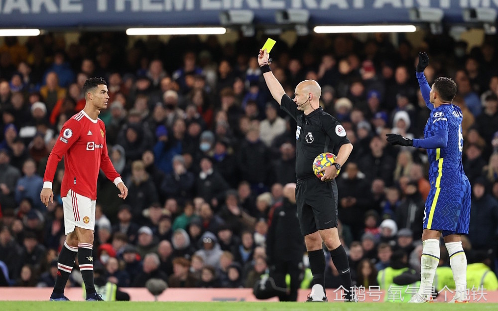 卡昂替补席暗藏杀机,终场前换人调整收到奇效  卡昂替补席暗藏杀机,终场前换人调整收到奇效